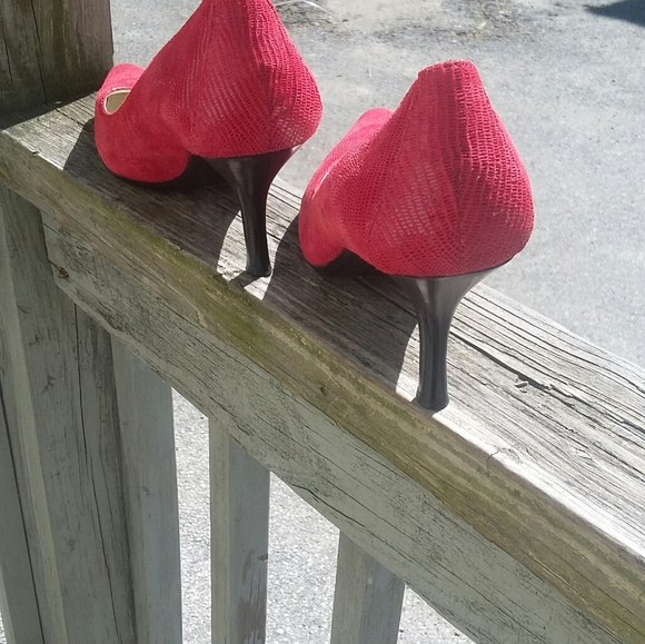 Calvin Klein  heels - Picture 2 of 6